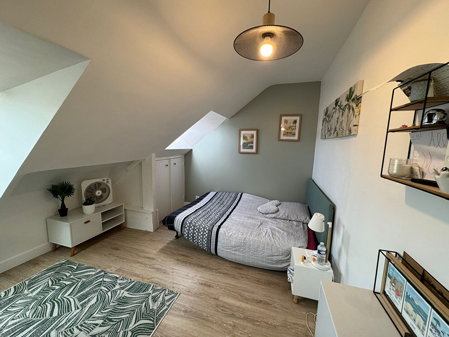 Joli studio meublé à louer - Plein centre de Vannes