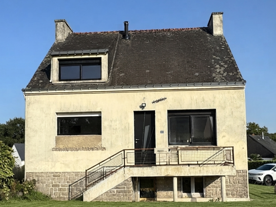 A 15 minutes de VANNES, MAISON 72M² CENTRE VILLE DE COLPO A RENOVER
