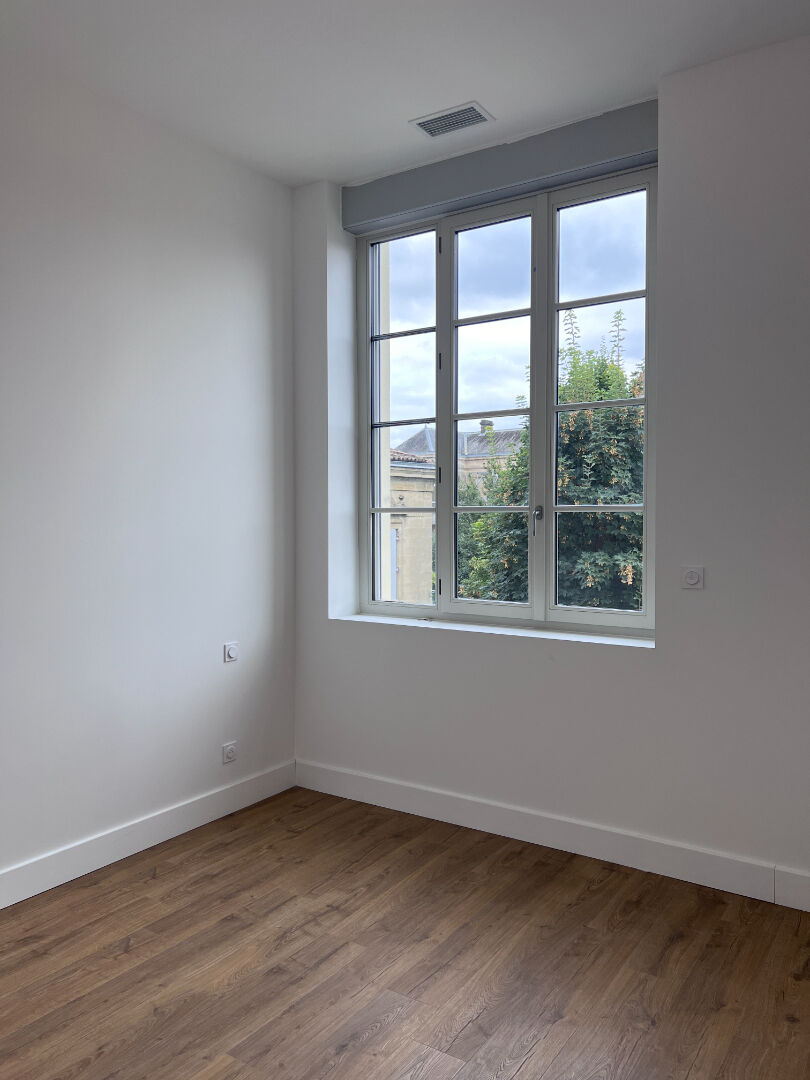 Photo Appartement  4 pièce(s) 81.8 m2 image 4/6