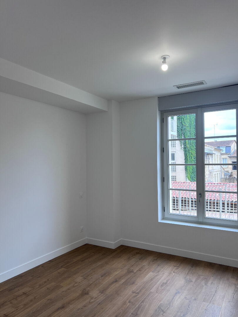 Photo APPARTEMENT T4 CENTRE VILLE LIBOURNE image 3/4