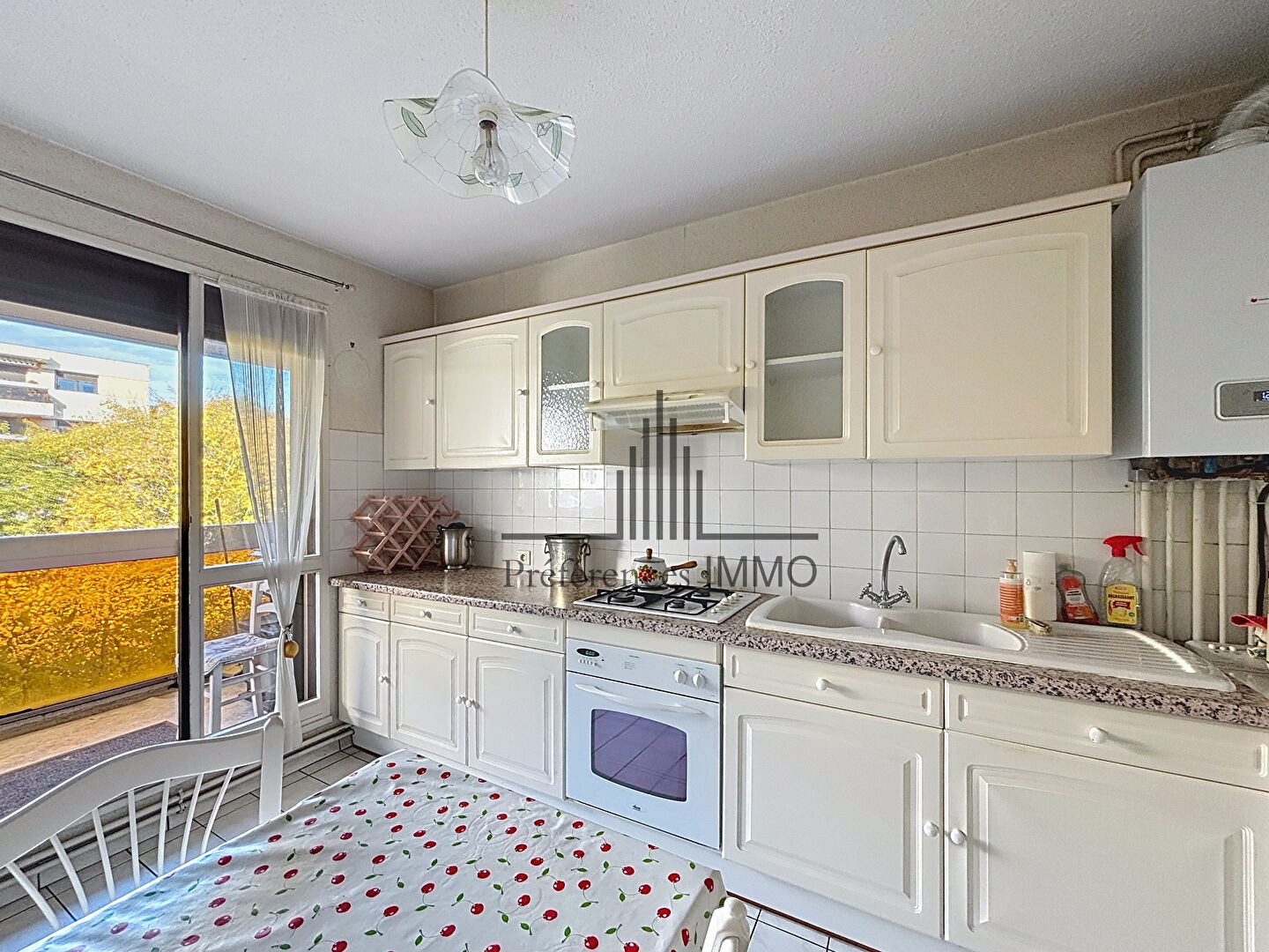 Photo Appartement à rénover 3 pièces avec parking image 3/6