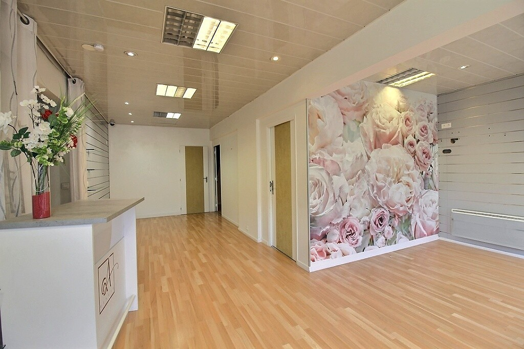 Local commercial Thonon Les Bains 58m2 et réserve 45m2