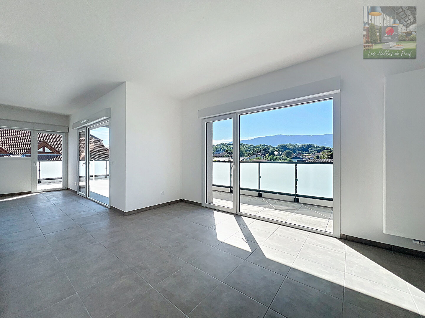 Photo Thonon Les Bains - Appartement T4 . image 2/6