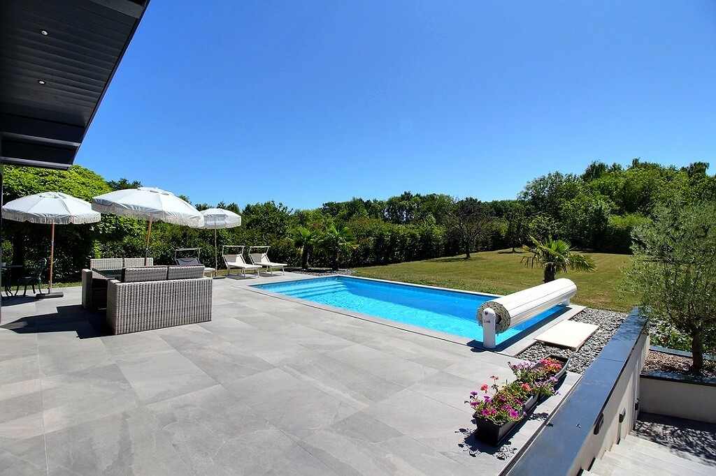 Photo Maison Anthy Sur Leman 13 pièce(s) 416 m2 image 3/6