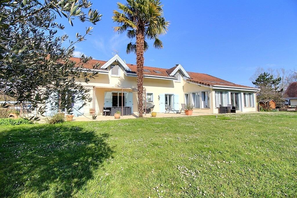 Maison Excenevex 6 pièce(s) 280 m2