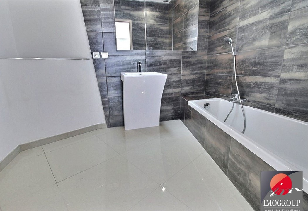 Vente Appartement de 4 pièces 150 m² - EVIAN LES BAINS 74500 | IMOGROUP EVIAN - IMOGROUP photo8