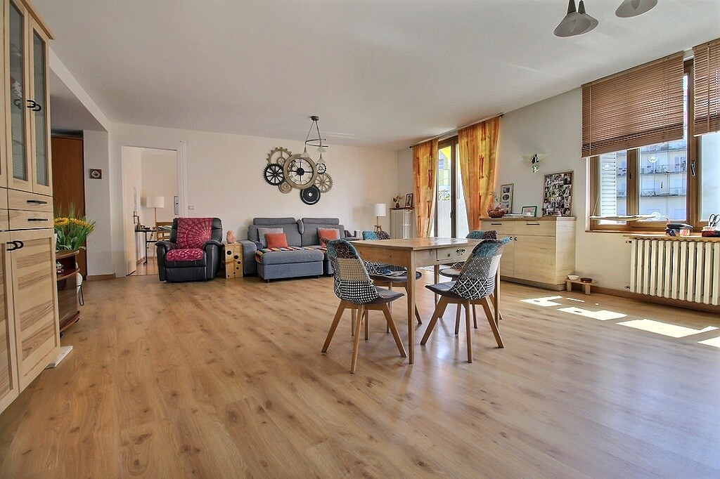 Appartement 5 pièces 148 m² · à Évian-les-Bains · 148 m² · 595 000 €