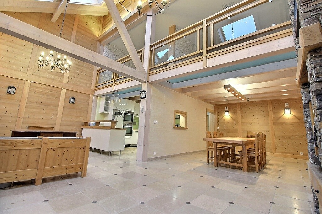 Appartement 6 pièces 236 m² · à Champanges · 236 m² · 595 000 €