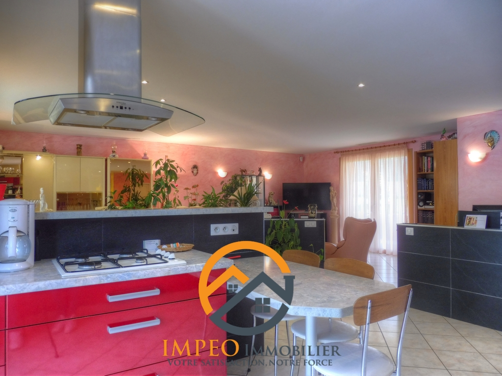 Photo Maison Creys-Mépieu PLAIN-PIED de 140m² sur un terrain de 1200m² au CALME! image 5/6