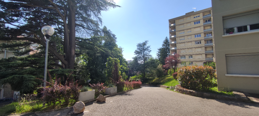 Agence immobilière de AGENCE BAT'S Roche la moliere - Agence Bat's - ROCHE LA MOLIERE