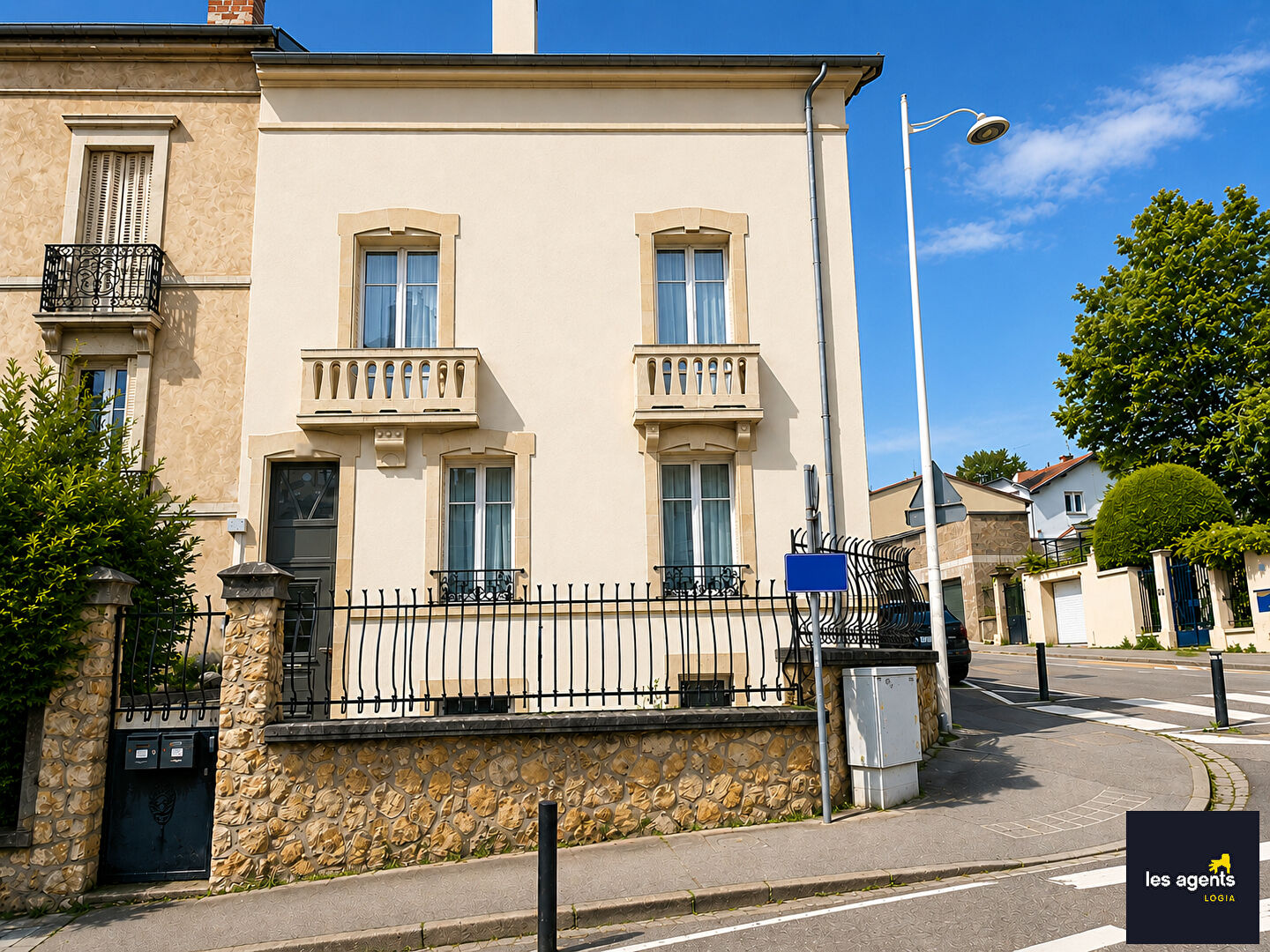 Maison de caractère , 8 pièces, 240 m² à NANCY