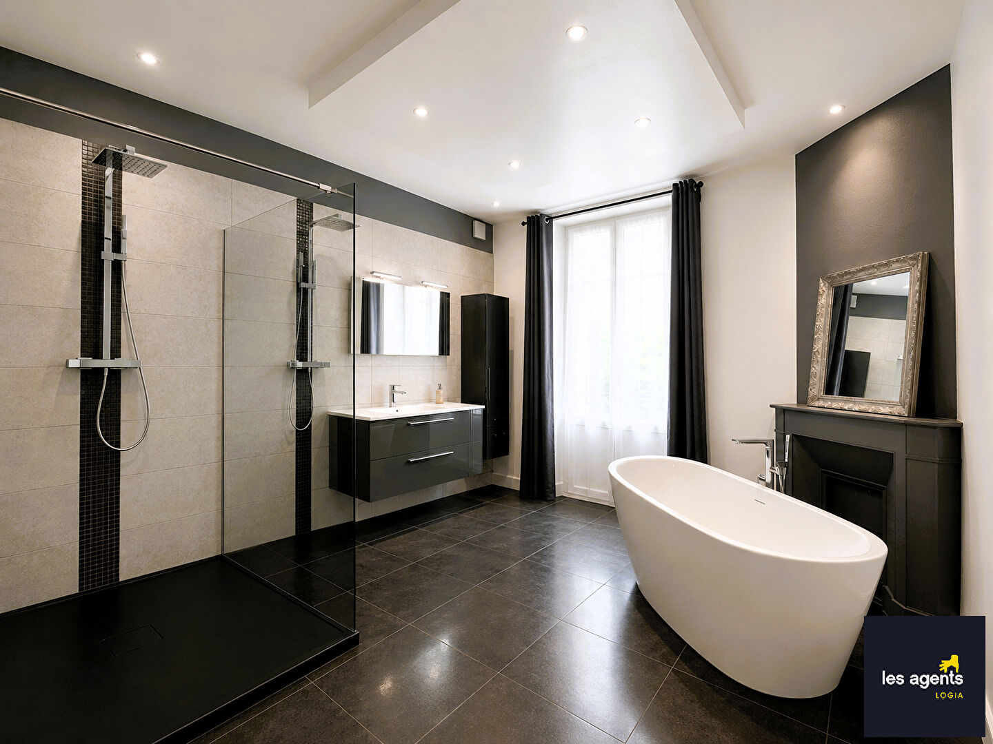 Maison de caractère , 8 pièces, 240 m² à NANCY
