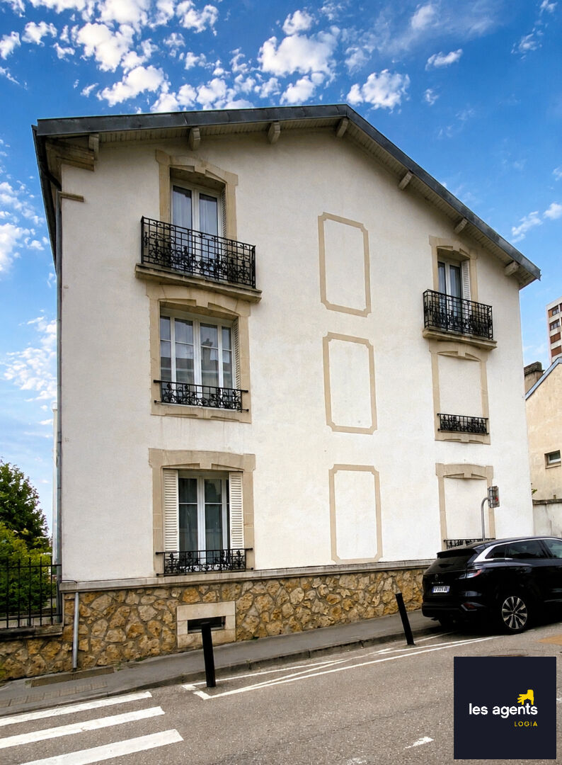 Maison de caractère , 8 pièces, 240 m² à NANCY