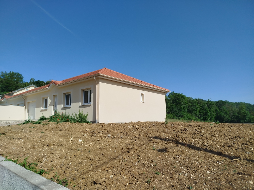 Maison  4 pièce(s) 93 m2
