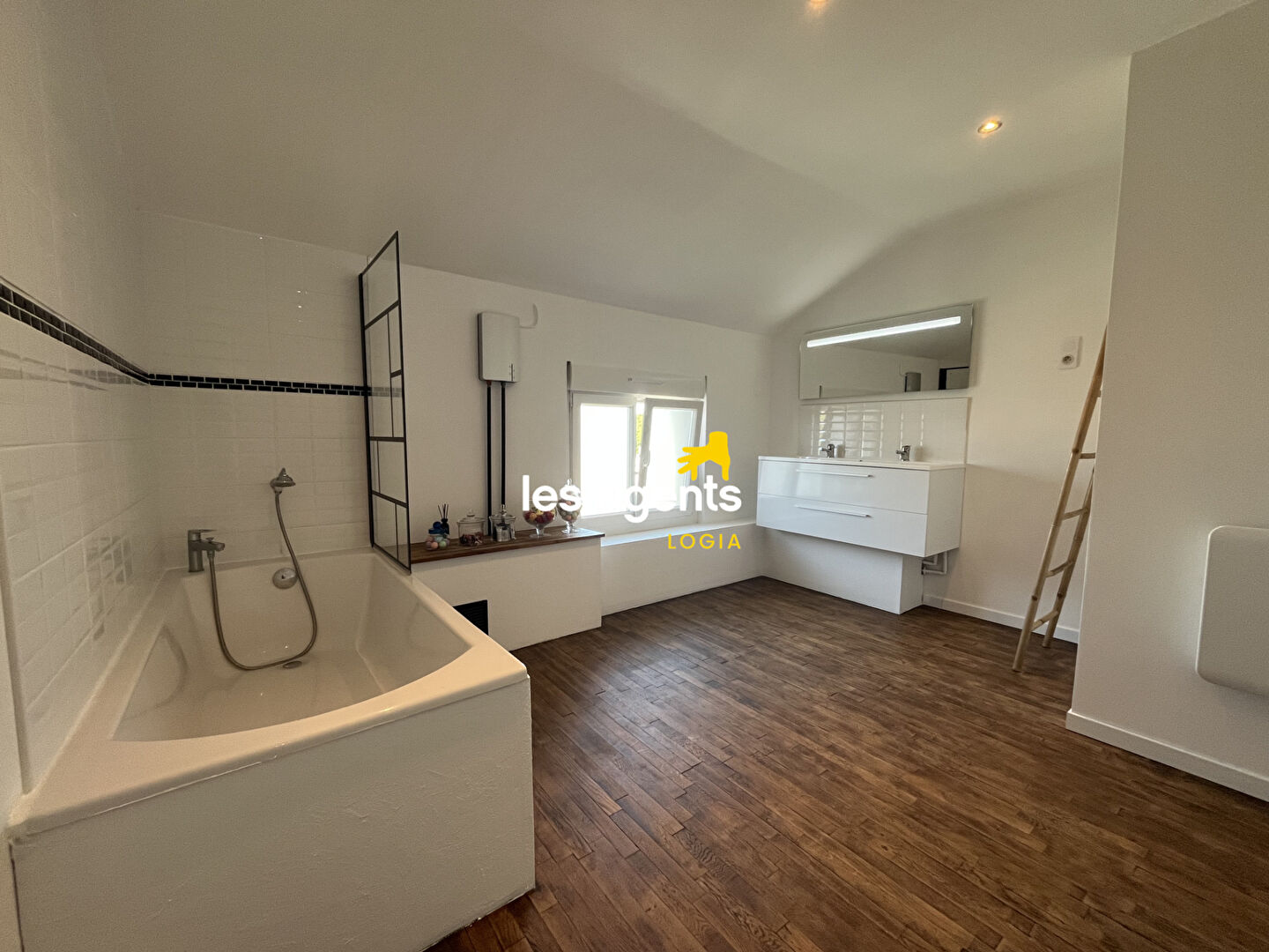 Maison Briey 7 pièce(s) 210 m2