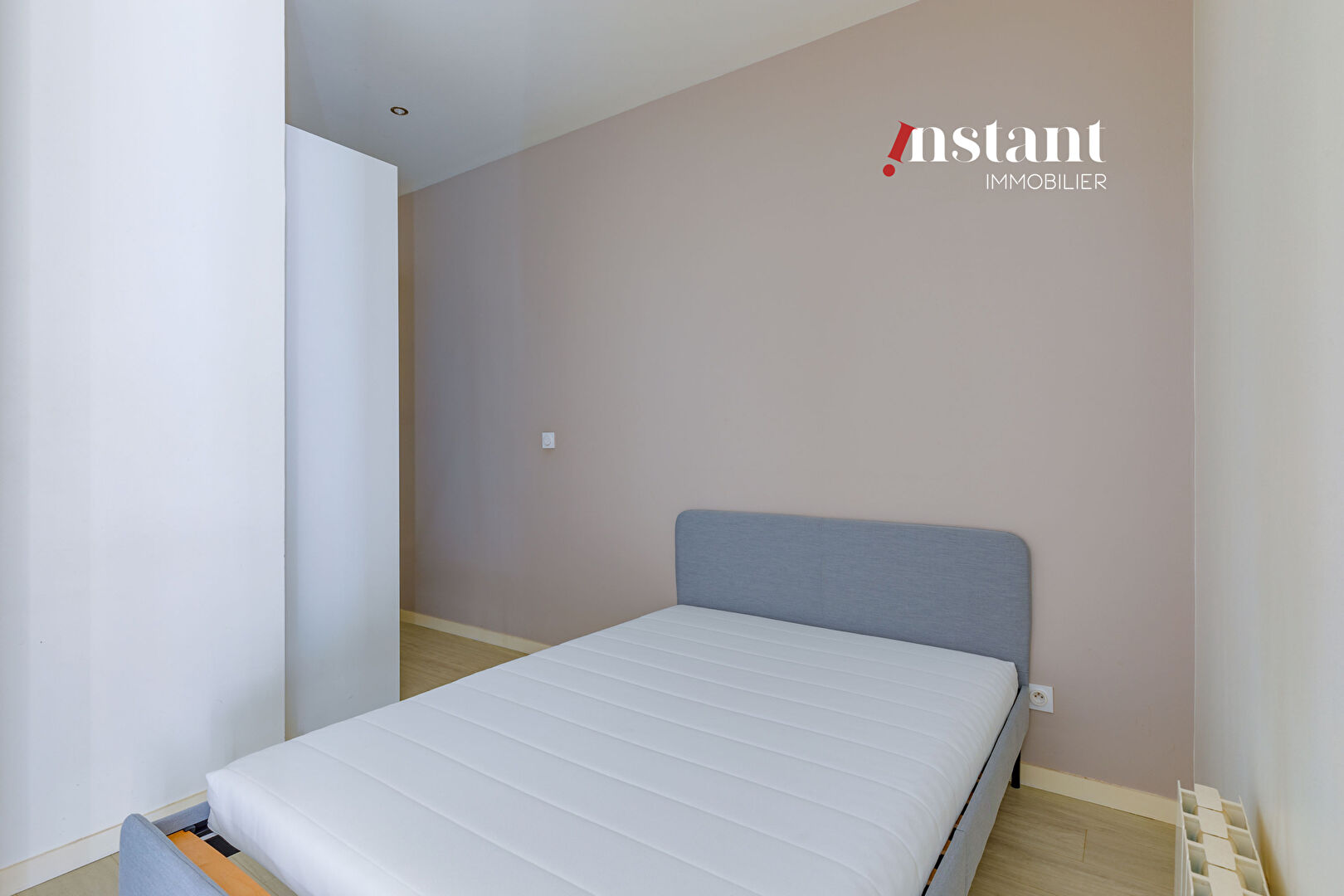 Photo Métro Valmy T2 image 3/6