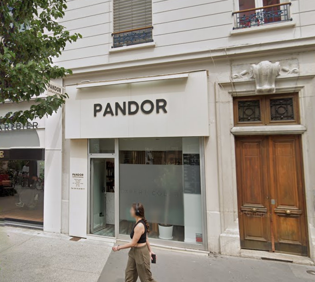 SOUS OFFRE - Exclusivité - Murs commerciaux - Charpennes