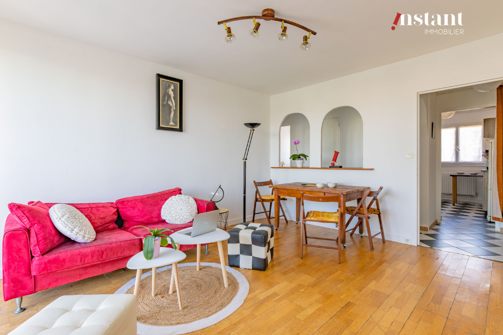 Photo T4 3chambres au pied du métro Gratte Ciel image 2/6