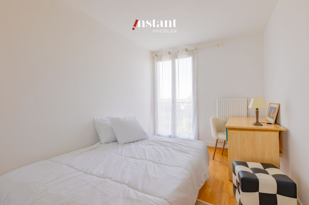 Photo T4 3chambres au pied du métro Gratte Ciel image 5/6