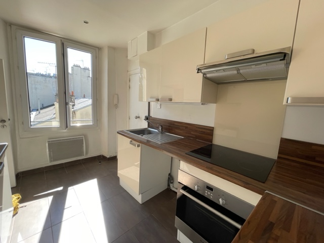 Photo VERSAILLES Appt  duplex 2 P 39.90 m² image 3/6