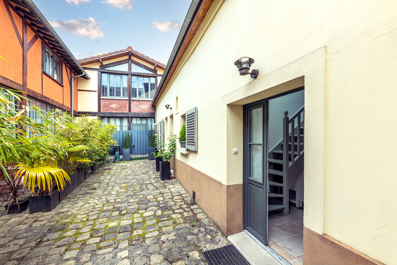 Agence immobilière de DEGUELT IMMOBILIER Versailles - DEGUELT IMMOBILIER VERSAILLES