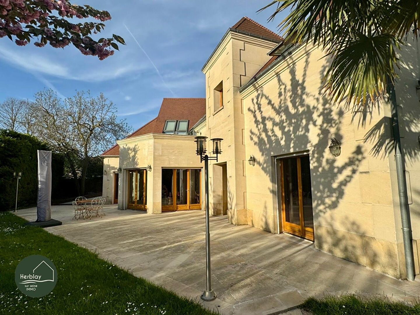Agence immobilière de DEGUELT IMMOBILIER Versailles - DEGUELT IMMOBILIER VERSAILLES