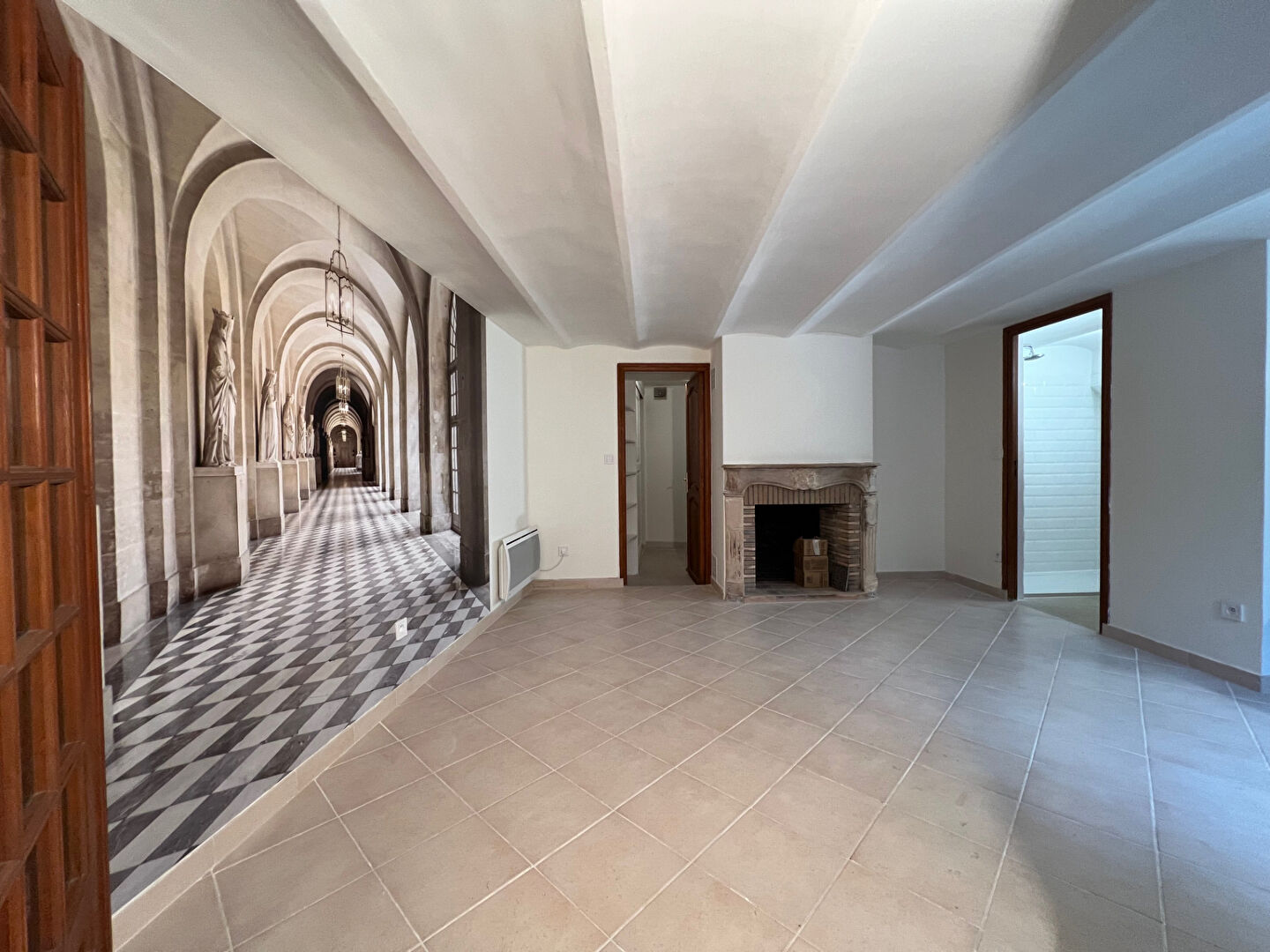 Coeur de Versailles 2p 30 m2 rénové 2024, au pied de son jardin 101 m2 + maison de 14 m2 avec sa terrasse