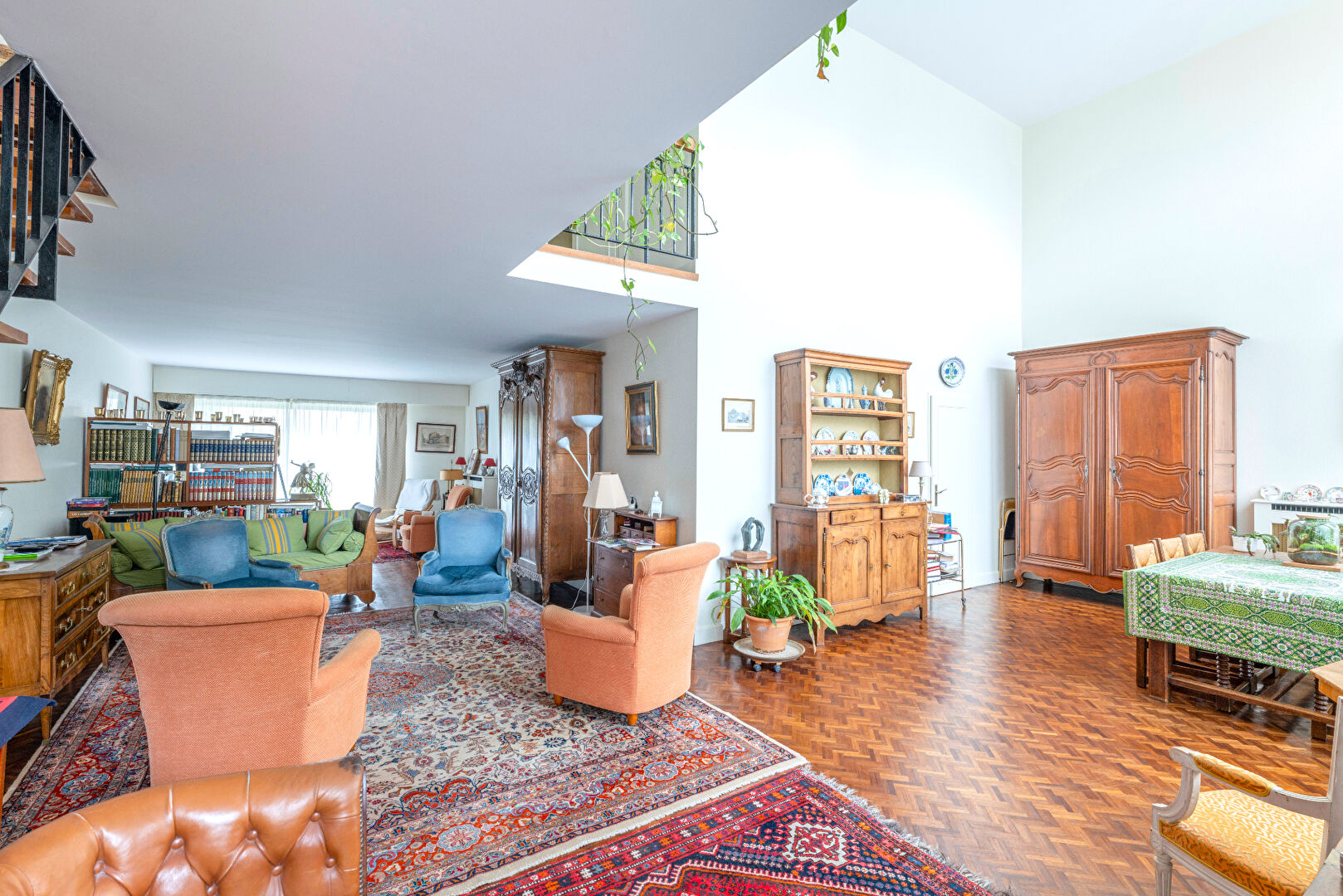 Photo Versailles, Duplex 5 pièce(s) 145.42 m2 image 3/6