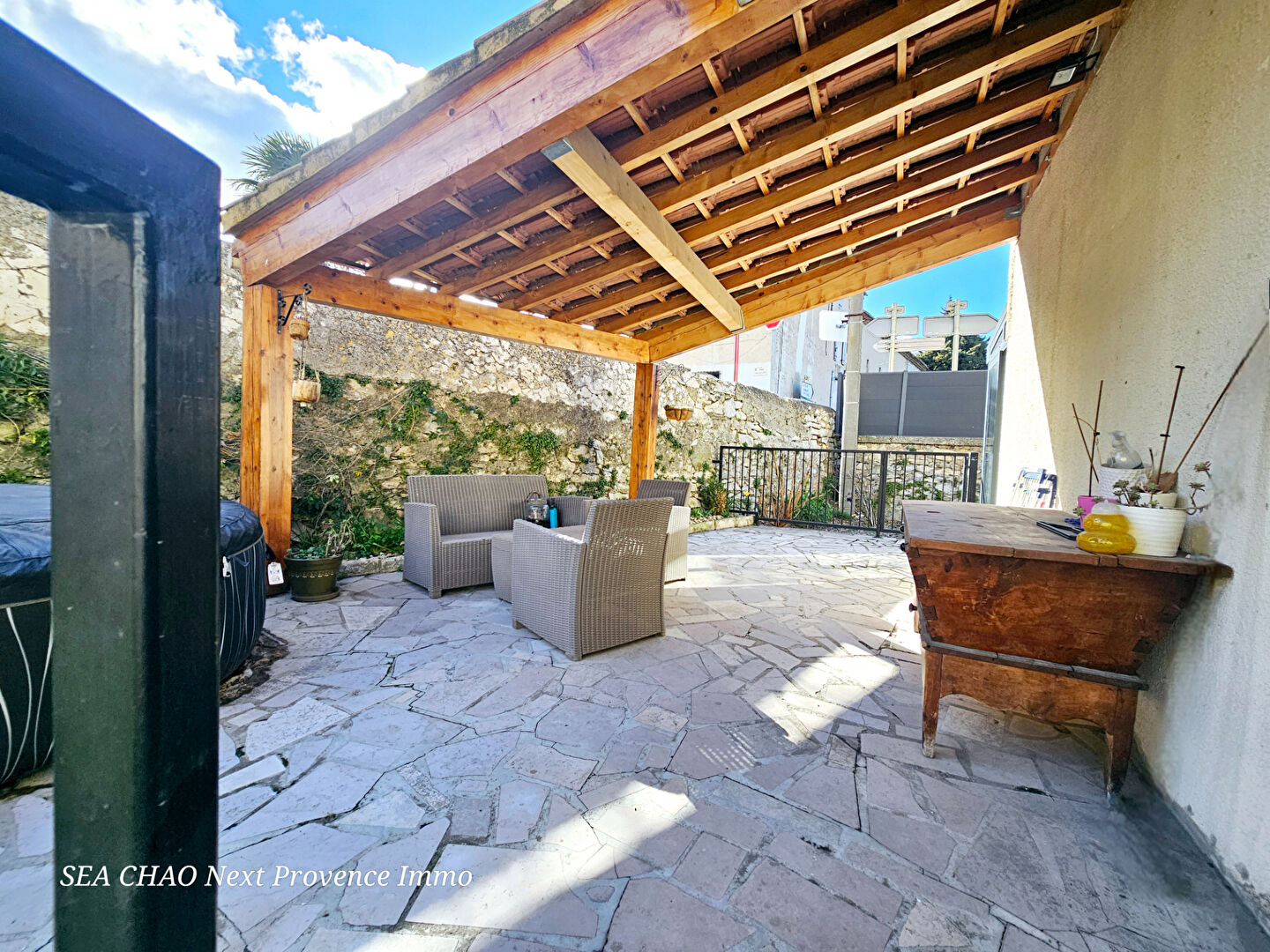 Photo Maison à Saint Laurent Des Arbres 5 pièce(s) 92 m2 image 4/6