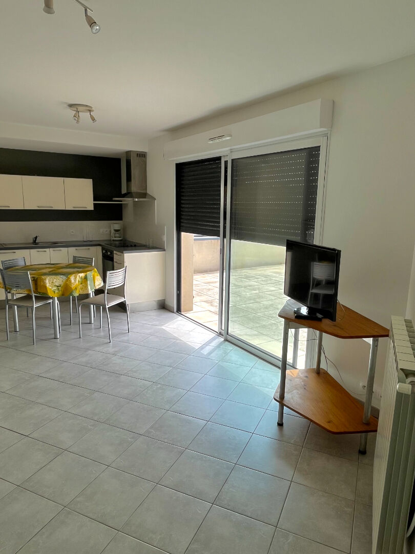 Photo Appartement T2 meublé résidence sécurisée image 2/6