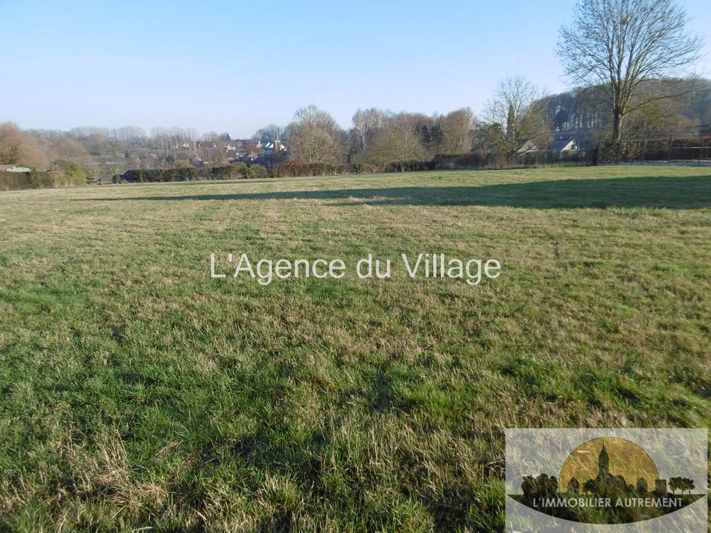 Photo AUNEUL - FACADE 20,43 METRES - TERRAIN -1345 m2 -  66 000 image 4/6