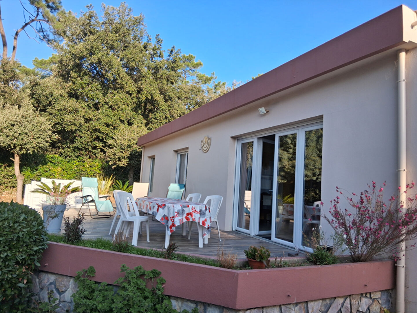 Maison  3 pièce(s) 77 m2