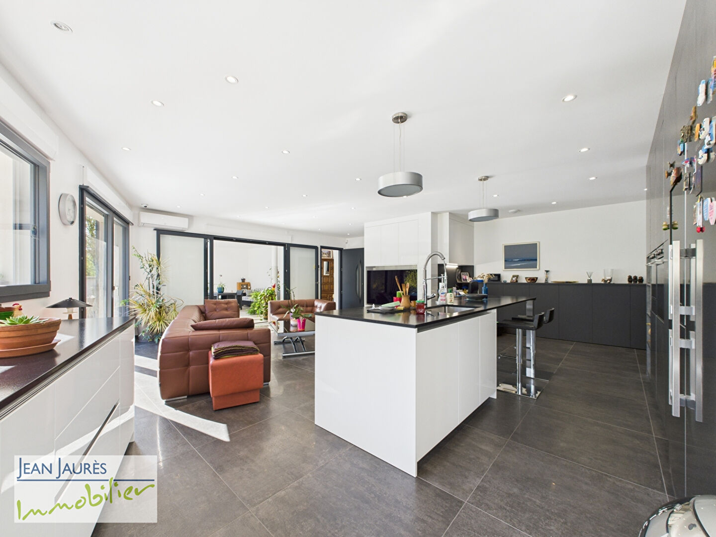 Photo Maison Contemporaine sur Sainte Savine image 4/6