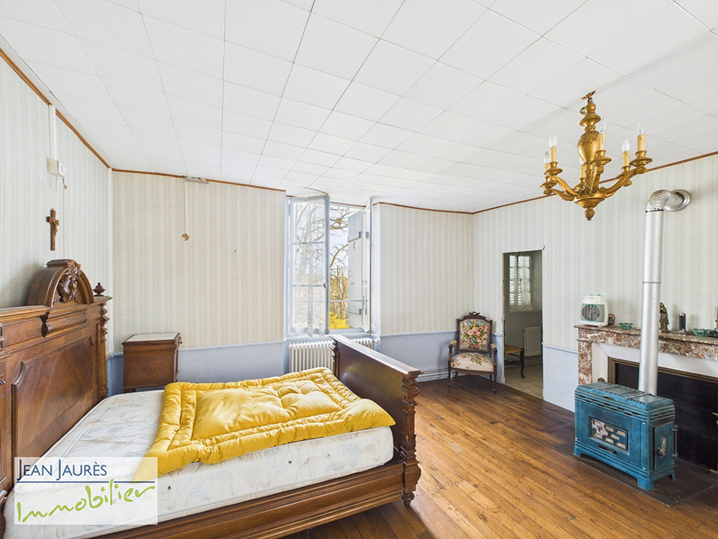 Photo Forêt de Chaource : Ancien château à rénover, sur parc image 6/6