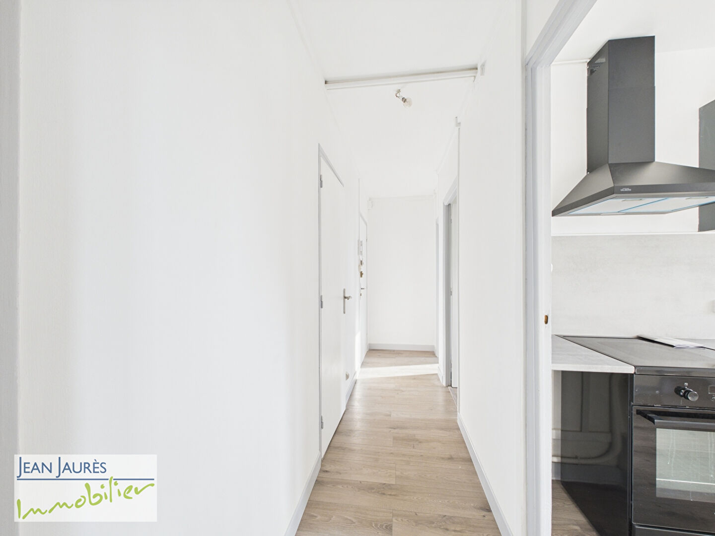 Photo Appartement proche IUT et UTT, 2 chambres et balcon image 4/6