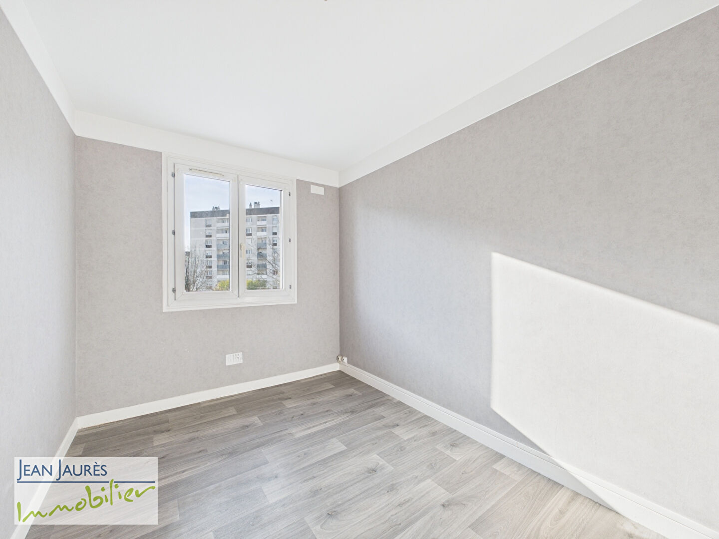 Photo Appartement proche IUT et UTT, 2 chambres et balcon image 6/6