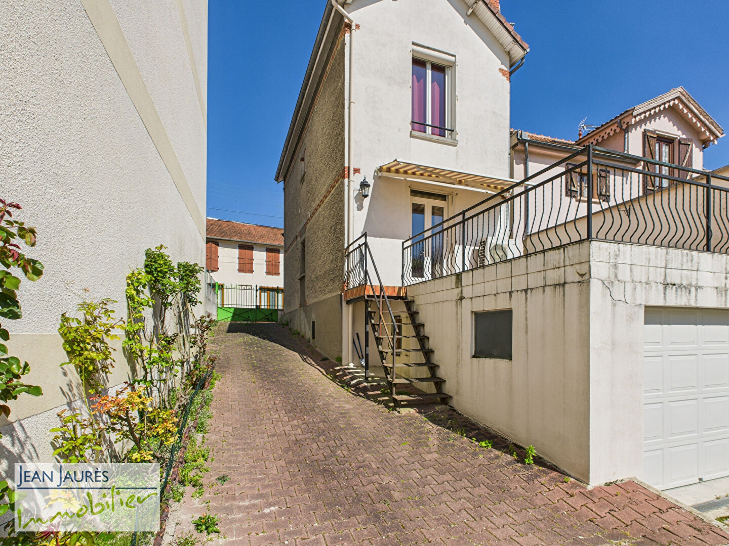 Maison 1930 de 2 chambres à Pont Sainte Marie !