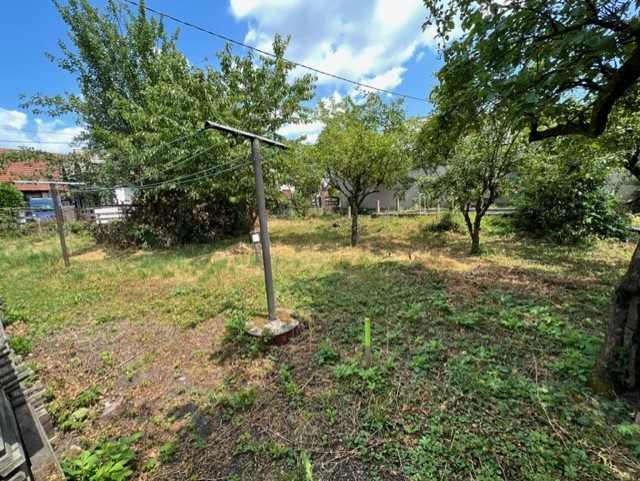 Photo Terrain constructible d'environ 535 m² image 2/4