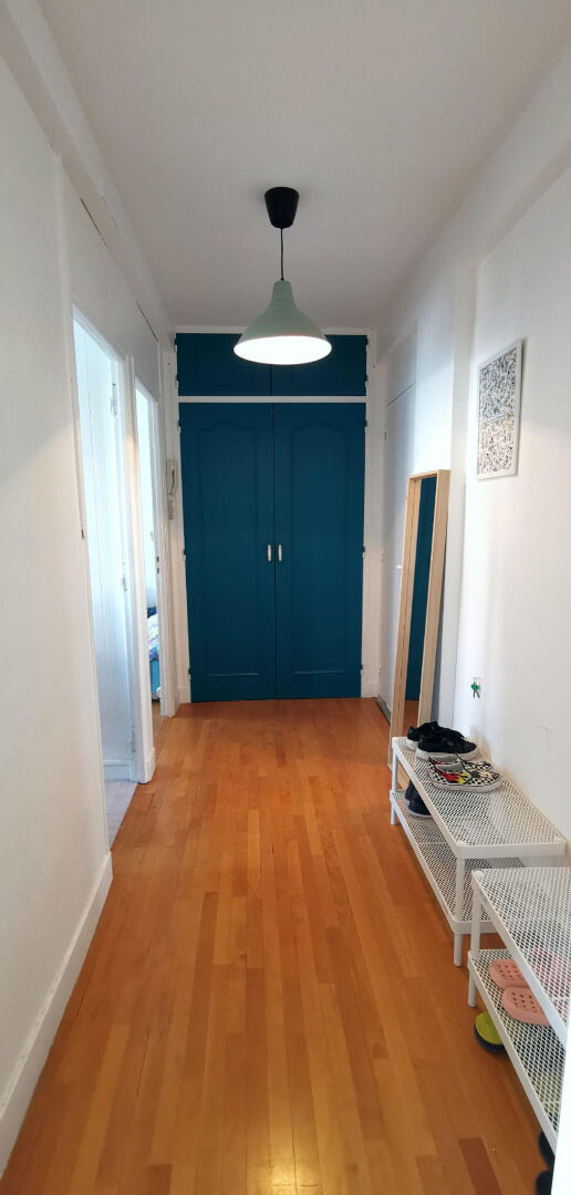 Photo A DEUX PAS DU CENTRE, EMPLACEMENT IDÉAL, APPARTEMENT EN COLOCATION MEUBLÉ 3 CHAMBRES, LOUÉ 1155 /mois image 6/6