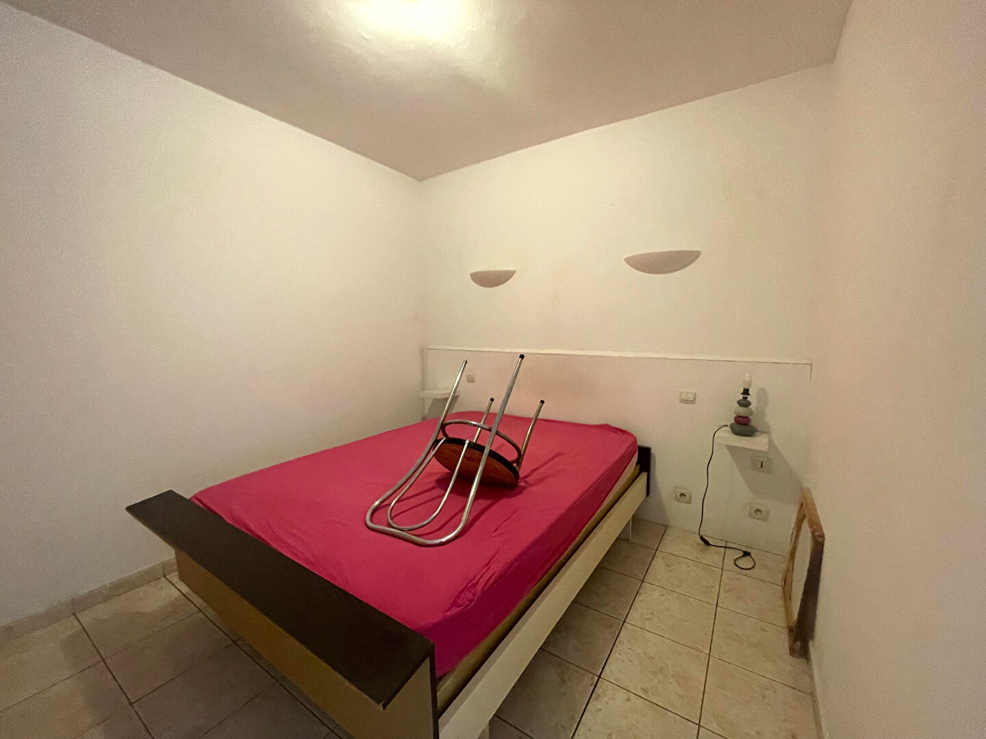 Photo SAINTE SAVINE, STUDIO MEUBLÉ DE 20,5M² image 2/4