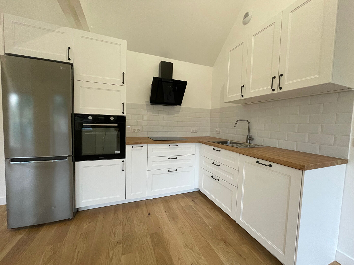 Photo ST PARRES AUX TERTRES, T3 DE 62M² AVEC TERRASSE ET STATIONNEMENT image 3/6