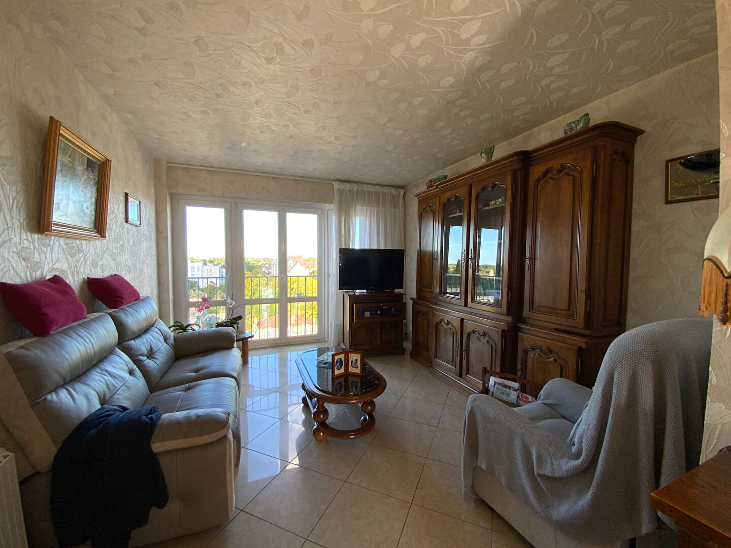 Photo A DEUX PAS DU CENTRE, APPARTMENT T4 TRAVERSANT DE 74M² image 5/6