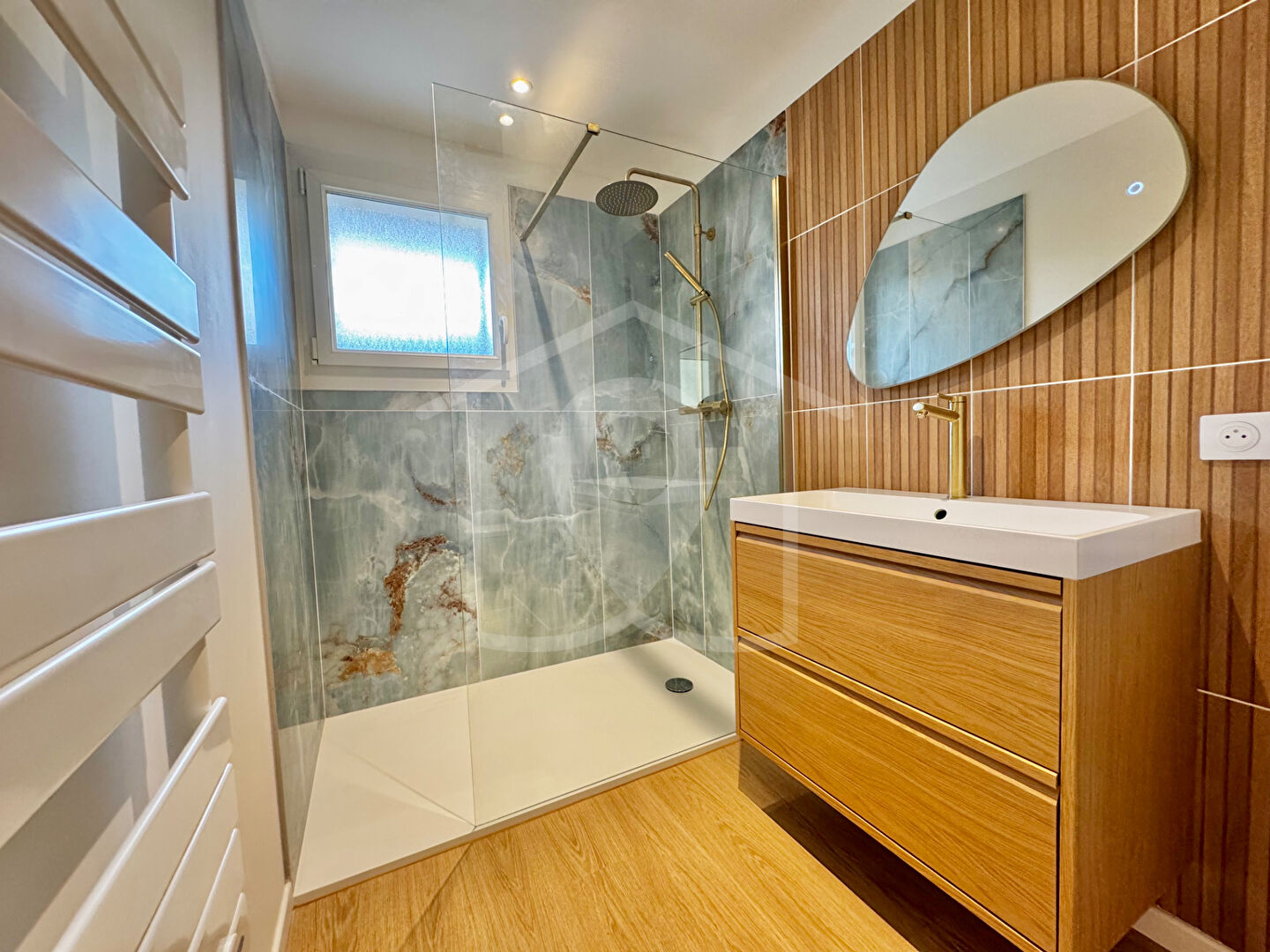 Photo Cannes secteur Hopital 2 P 48 m2 refait a neuf image 2/6