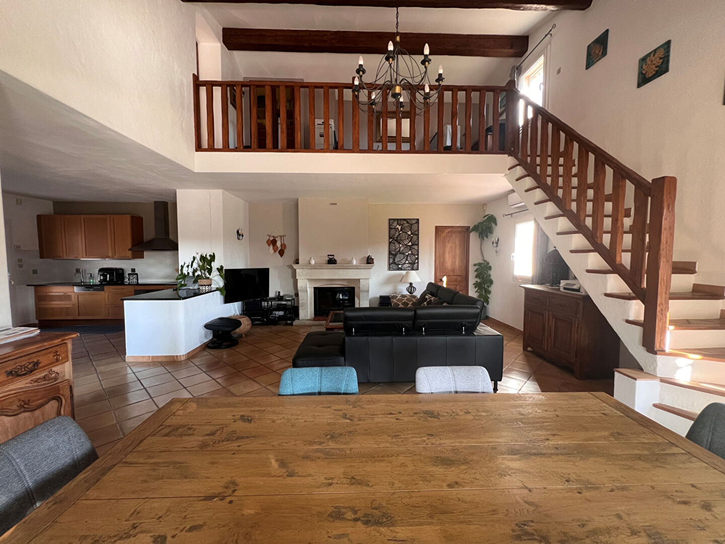 Photo Belle maison  traditionnelle secteur résidentiel Etang de l'Olivier sur 4000 M2 de terrain divisible image 3/6