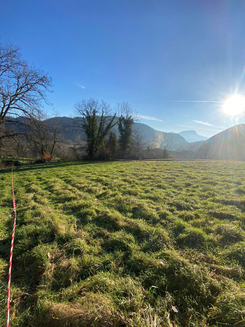 Photo A 10 mn de Belley, Terrain de 980 m2 libre de tout constructeur image 2/4