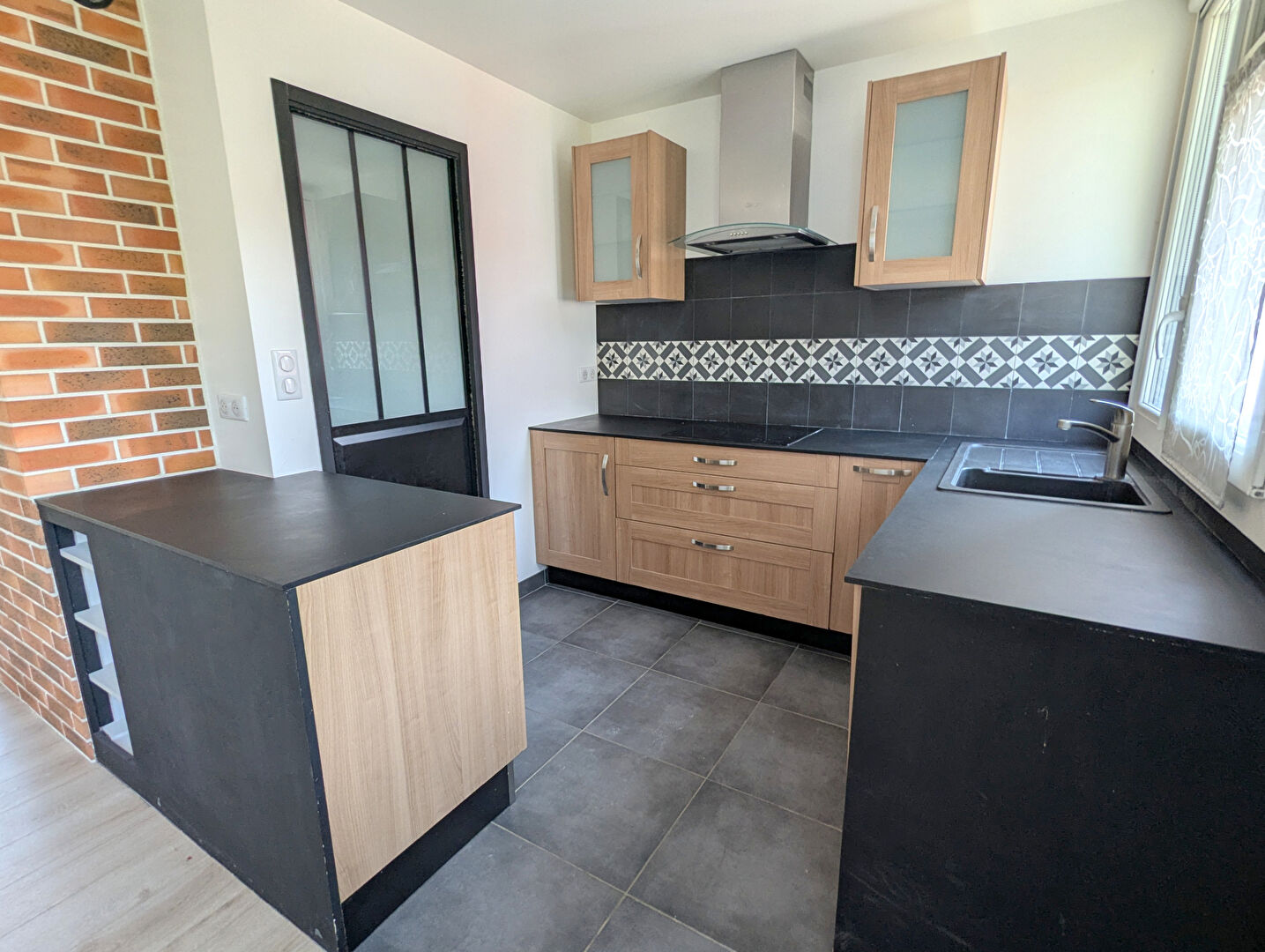 Photo Duplex 4 pièce(s) 79 m2, 2 terrasses au dernier étage ! image 6/6