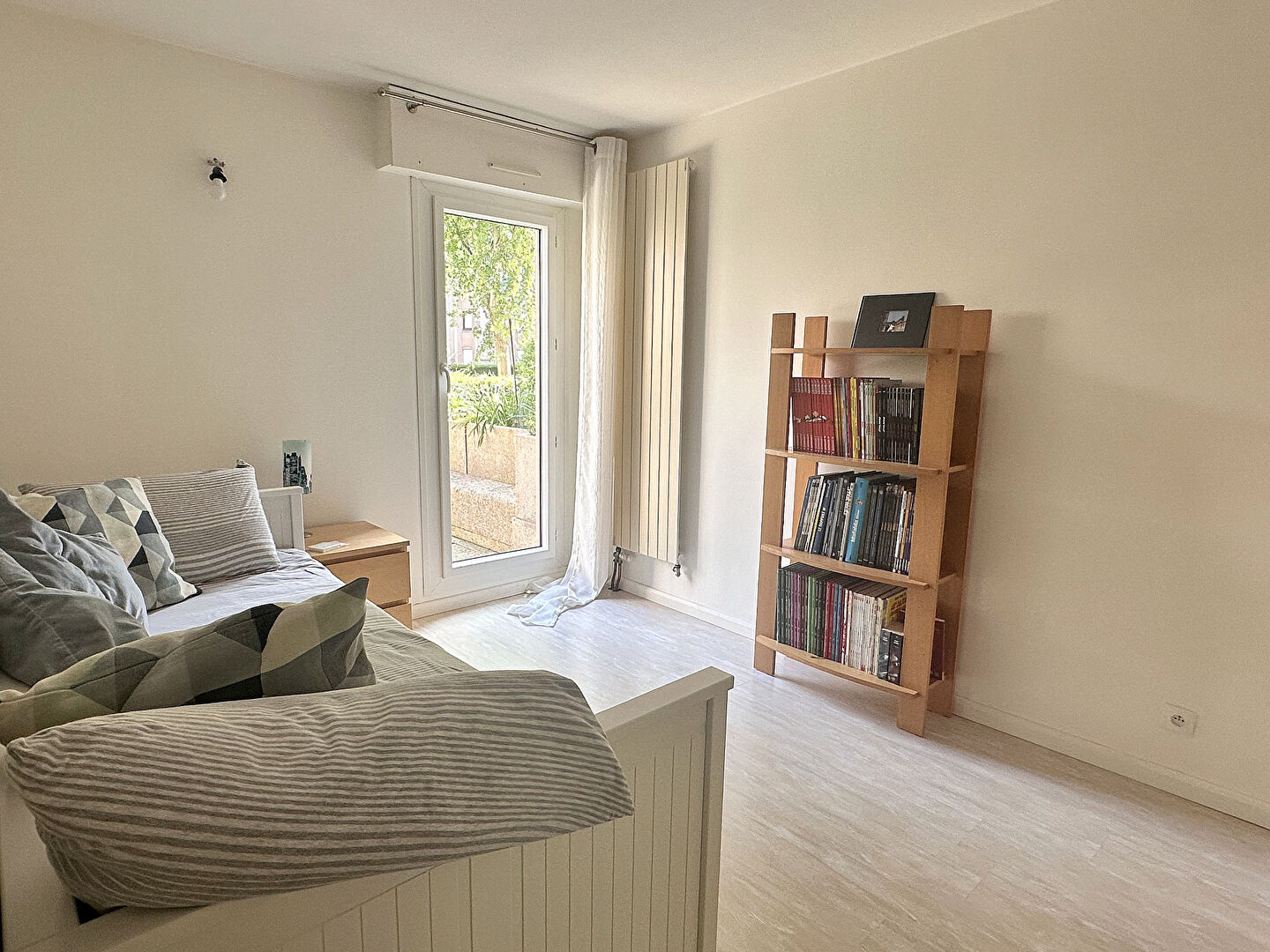 Photo 3 pièces 69 m2 avec terrasse de 30 m² au calme absolu image 4/6