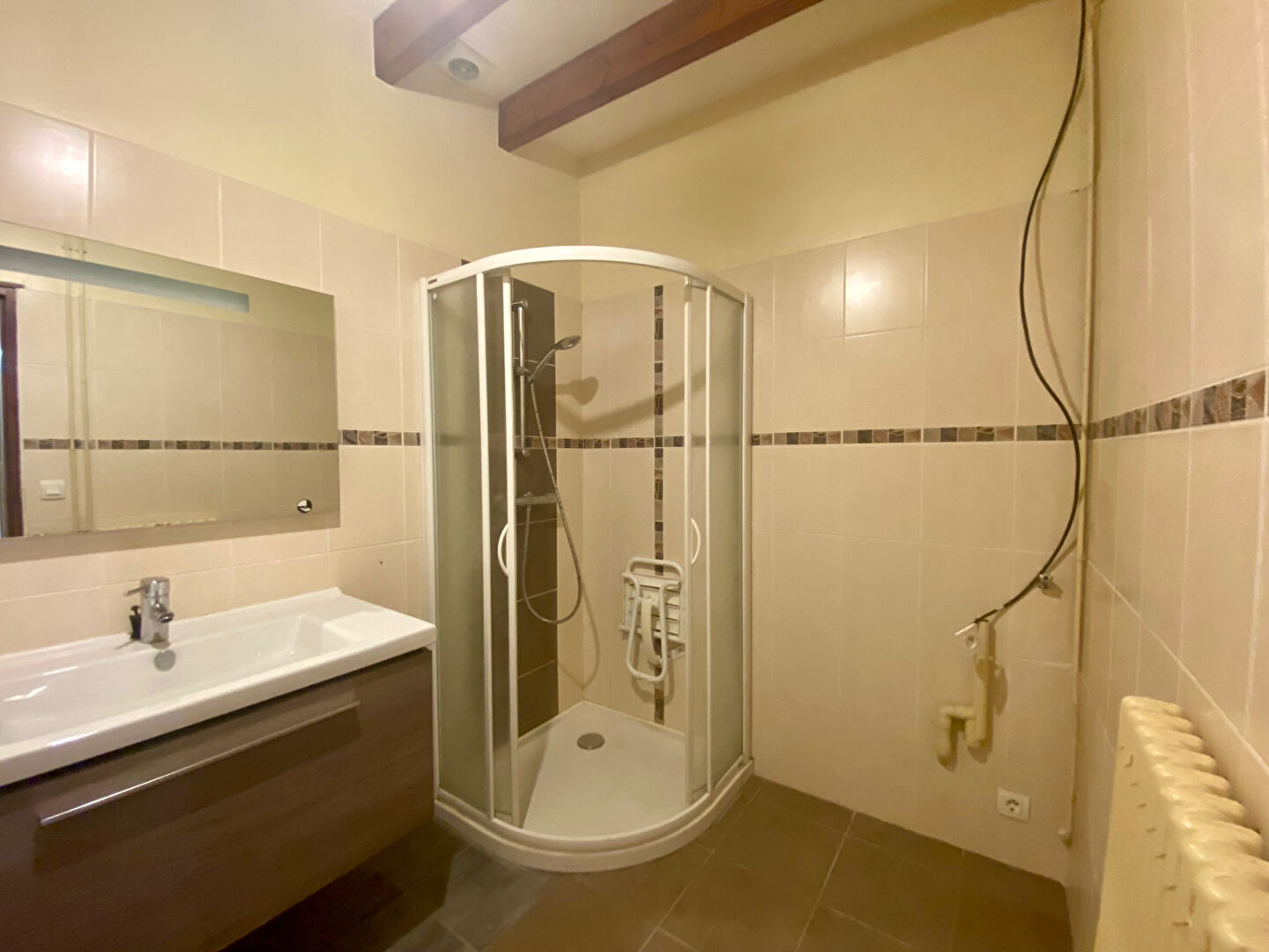 Photo Maison en pierre 2 CH + grenier aménageable -Hangar terrain d'environ 1000 m² image 3/6