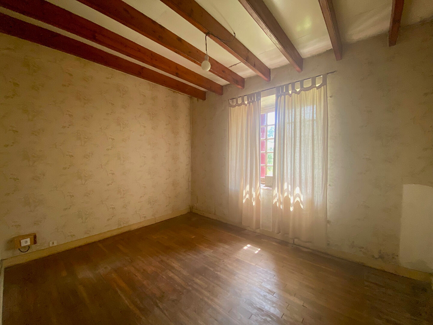 Photo Maison en pierre 2 CH + grenier aménageable -Hangar terrain d'environ 1000 m² image 6/6