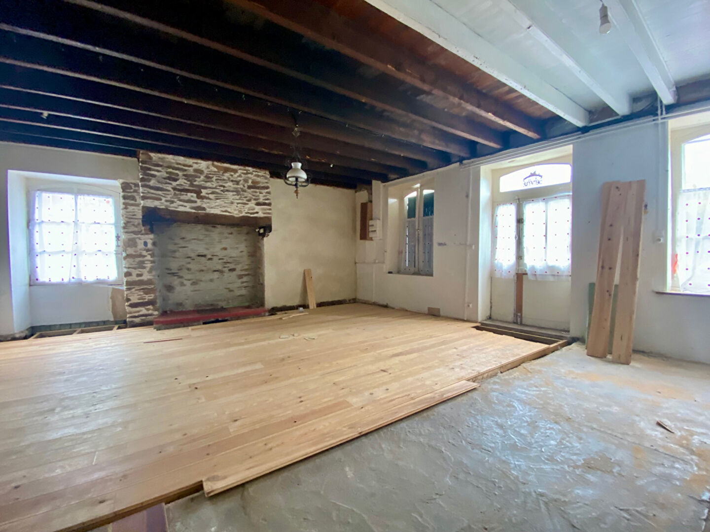 Photo Maison  à rénover 6 pièce(s) 200 m2 terrain 340 + 1000 m² non attenant image 2/6